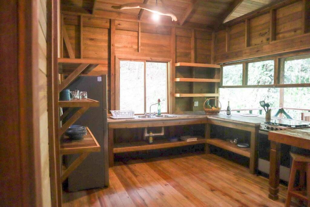 Jungle Beach 2 Bedroom Cottage Bocas del Toro Buitenkant foto